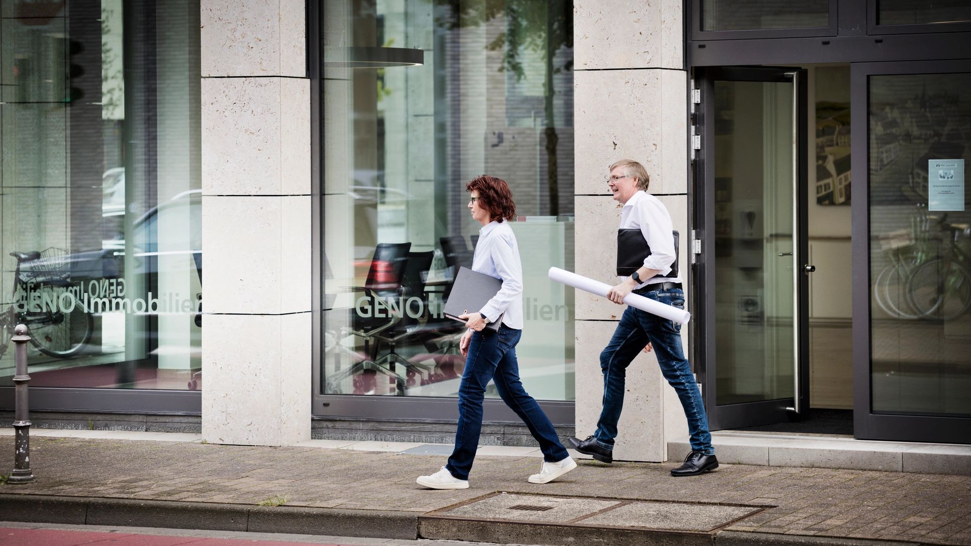 Immobilienexperten von GENO unterwegs zu einem Ortstermin